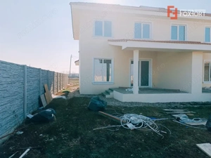 Duplex 4 Camere despartit prin perete dublu - Giroc - ID V3463