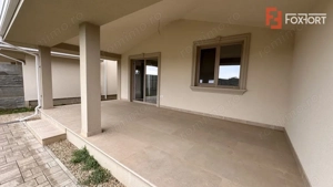 Duplex cu 5 camere despartit prin garaj, zona Giroc  - imagine 19