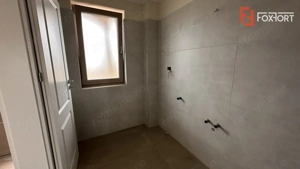 Duplex cu 5 camere despartit prin garaj, zona Giroc  - imagine 20