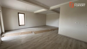 Duplex de vanzare cu 5 camere, despartit prin garaj, zona Giroc  - imagine 18