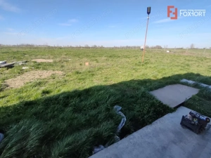 Teren de 2600 mp in Sanmihaiul Roman imprejmuit - ID V5057 - imagine 5