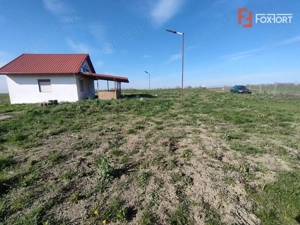 Teren de 2600 mp in Sanmihaiul Roman imprejmuit - ID V5057 - imagine 2