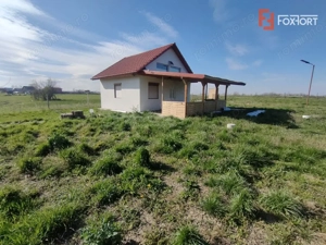 Teren de 2600 mp in Sanmihaiul Roman imprejmuit - ID V5057 - imagine 3