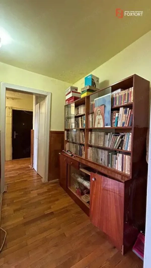 Apartament 3 camere + 2 balcoane, zona Lipovei - imagine 3