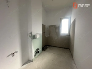 Apartament cu 2 camere, decomandat + terasa de 41 mp, in zona Aradului - imagine 4