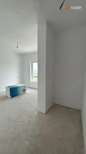 Duplex 5 camere spatios, cu 3 locuri de parcare - Dumbravita - imagine 12