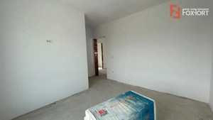 Duplex 5 camere spatios, cu 3 locuri de parcare - Dumbravita - imagine 11