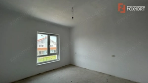 Duplex 5 camere spatios, cu 3 locuri de parcare - Dumbravita - imagine 3