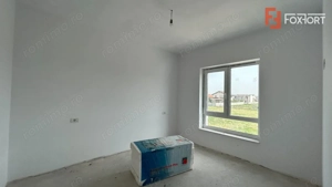 Duplex 5 camere spatios, cu 3 locuri de parcare - Dumbravita - imagine 13