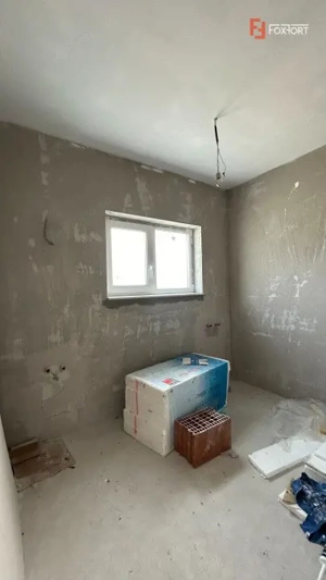 Duplex 5 camere spatios, cu 3 locuri de parcare - Dumbravita - imagine 9