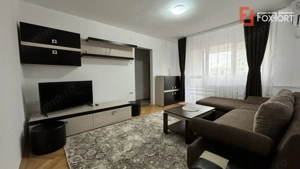 Apartament de inchiriat 3 camere semidecomandat, zona Spitalul Judetean