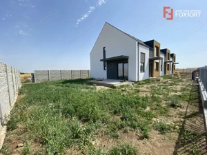 Casa tip triplex, cu 4 camere, de vanzare in Sanandrei. - imagine 16 Casa tip triplex, cu 4 camere, de vanzare in Sanandrei. - imagine 16
