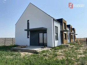 Casa tip triplex, cu 4 camere, de vanzare in Sanandrei. - imagine 15 Casa tip triplex, cu 4 camere, de vanzare in Sanandrei. - imagine 15