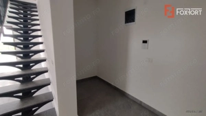 Apartament 3 camere, Zona Freidorf - Scara interioara, terasa 21 mp - imagine 6