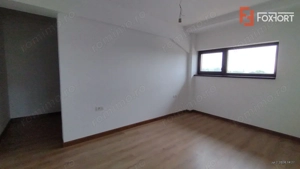 Apartament 3 camere, Zona Freidorf - Scara interioara, terasa 21 mp - imagine 16