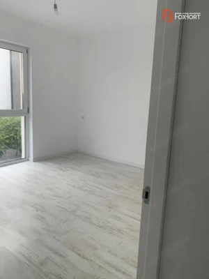 Apartament cu 3 camere decomandat, zona Dumbravita - imagine 5  Apartament cu 3 camere decomandat, zona Dumbravita - imagine 5