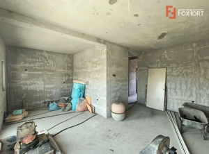 Triplex ultramodern cu 5 camere si 2 bai, in localitatea Timisoara