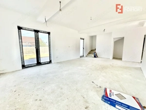 Duplex Mosnita 4 camere, 2 bai - curte amenajata cu gazon si plante! - imagine 7