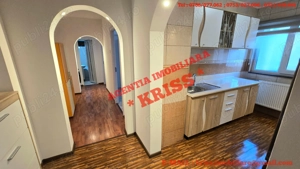 Nou Pe Piață ! Apartament 3 Camere NORD Confort 1 Decomandat Renovat Mobilat Și Utilat Complet Liber - imagine 2