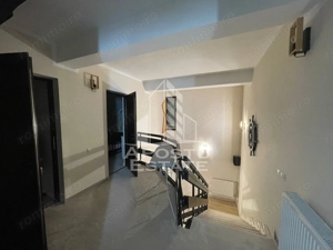 Vila tip duplex, P+1E+M, Poiana Marului - imagine 9