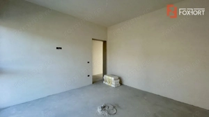 Duplex 4 camere despartit prin camera tehnica + pompa de caldura - Giarmata Vii - imagine 8