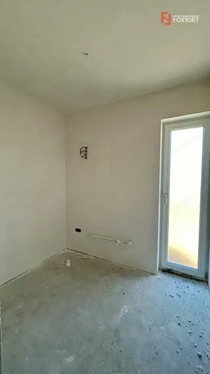 Duplex 4 camere despartit prin camera tehnica + pompa de caldura - Giarmata Vii - imagine 10