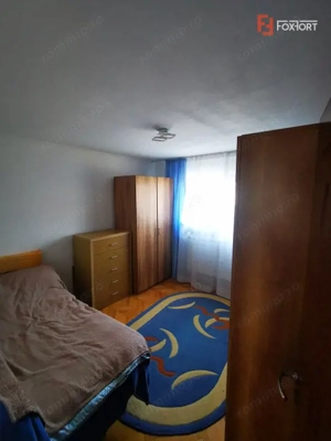 Apartament 2 camere, Zona Aradului - Bloc cu acoperis  - imagine 3