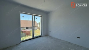 Duplex cu 5 camere, teren de 365 mp - Sanandrei - imagine 7