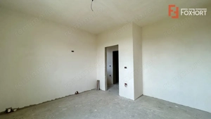 Duplex cu 3 camere parter + etaj - Sanandrei - imagine 10