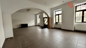 Apartament cu 3 camere, 97 mp utili la parter - zona Garii - imagine 3