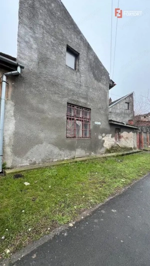 COMISION 0% Casa de vanzare cu 5 apartamente la curte comuna in zona Traian - imagine 8