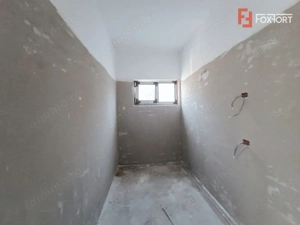 Duplex 4 camere 140 mp utili, toate utilitatile, la asfalt in Giroc - V7800 - imagine 12