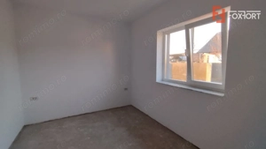 Casa individuala 4 camere, Sanmihaiu Roman - Teren 440 mp - imagine 4