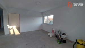 Casa individuala 4 camere, Sanmihaiu Roman - Teren 440 mp - imagine 11