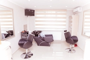 Angajam Manichiuristă