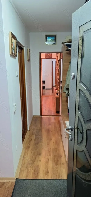 Apartament 3 camere situat la etajul 3 - imagine 3