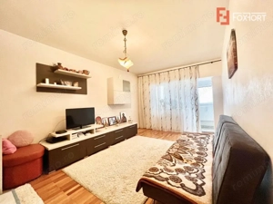 Apartament cu 3 camere, etaj 5 de vanzare, zona Lunei - imagine 2