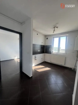 Apartament cu 3 camere decomandat, zona Girocului - imagine 2