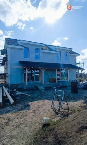 Duplex 4 camere si teren de 300 mp - zona Mosnita Veche