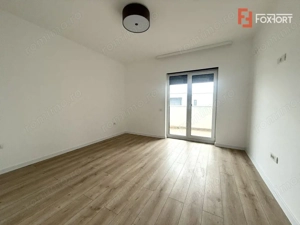 Apartament cu 3 camere, terasa 42 mp in Dumbravita - imagine 2
