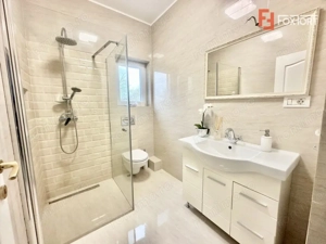 Casa individuala cu 4 camere complet mobilata - Albina - imagine 18