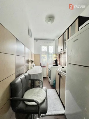 Apartament cu 3 camere, etaj 4 de vanzare, zona Spitalul Judetean - imagine 9