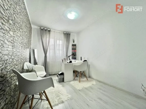 Apartament cu 3 camere, etaj 4 de vanzare, zona Spitalul Judetean - imagine 7