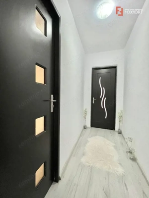 Apartament cu 3 camere, etaj 4 de vanzare, zona Spitalul Judetean - imagine 11