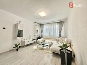 Apartament cu 3 camere, etaj 4 de vanzare, zona Spitalul Judetean - imagine 2