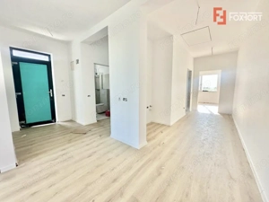 Duplex cu 3 camere si panouri fotovoltaice, zona Mosnita Noua - imagine 11