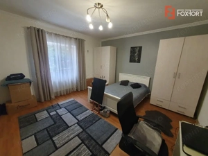 Apartament cu 2 camere decomandat, cladire istorica - Sinaia - imagine 2