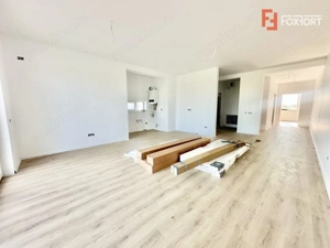 Duplex cu 3 camere si panouri fotovoltaice, zona Mosnita Noua - imagine 4