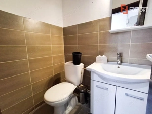 Spatiu comercial 47 mp cu vad excelent, zona Piata Badea Cartan - imagine 6 Spatiu comercial 47 mp cu vad excelent, zona Piata Badea Cartan - imagine 6