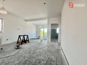 Duplex de vanzare cu 3 camere si 3 bai, Mosnita Noua